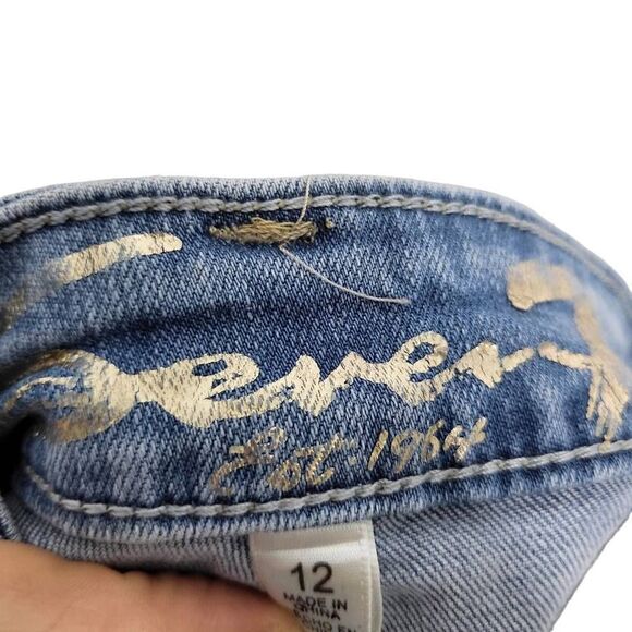 Seven7 Weekend Distressed Fringe Hem Denim Short Size 12 - Picture 9 of 10